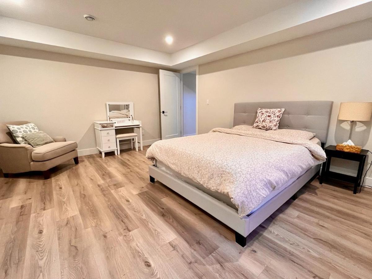 The Harmony Inn Spacious 2 Bdrms 2 Beds Basement Suite サレー エクステリア 写真